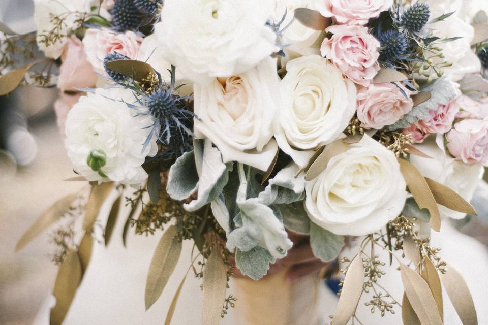 Ivory, blush and gold bouquet