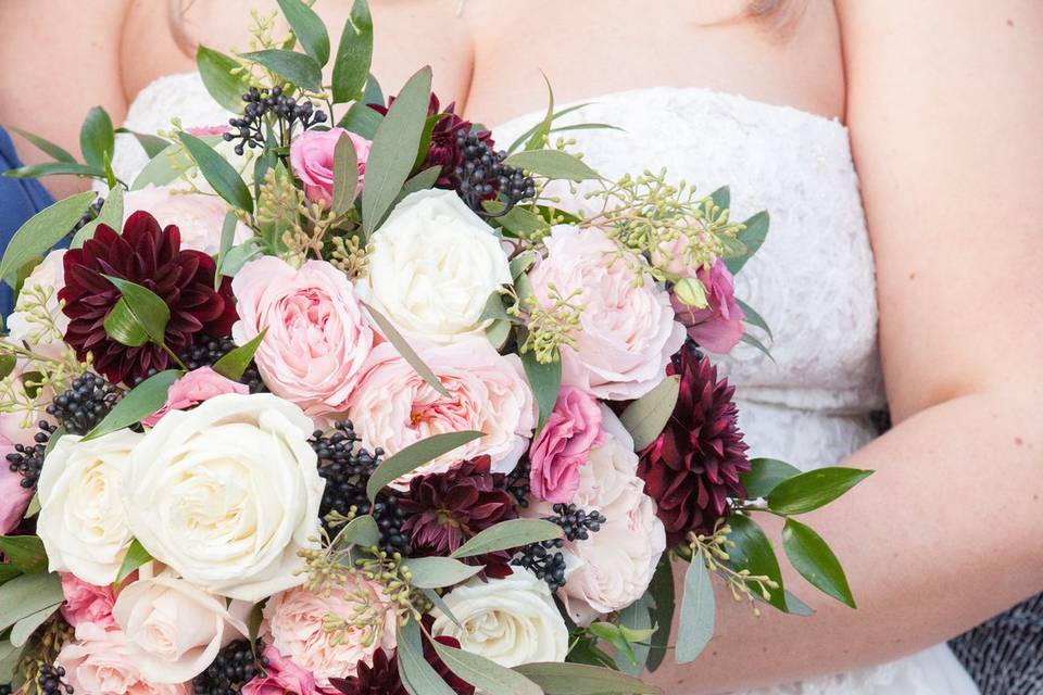 Cascading bouquets