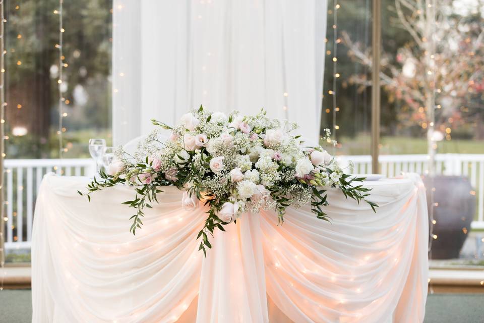 Head table centerpiece