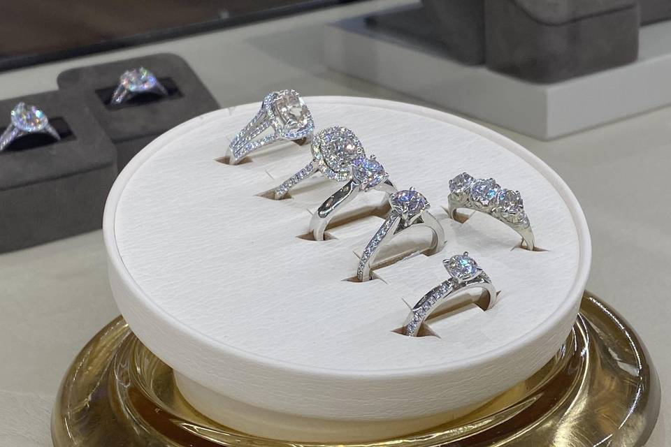 18k white gold diamond rings