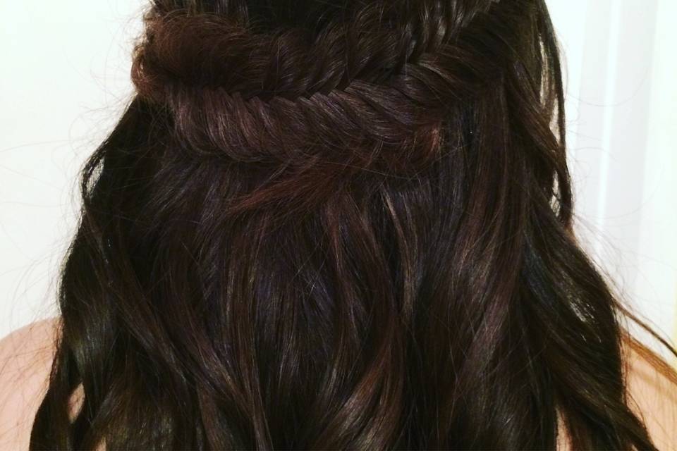 Algary, Alberta wedding hair