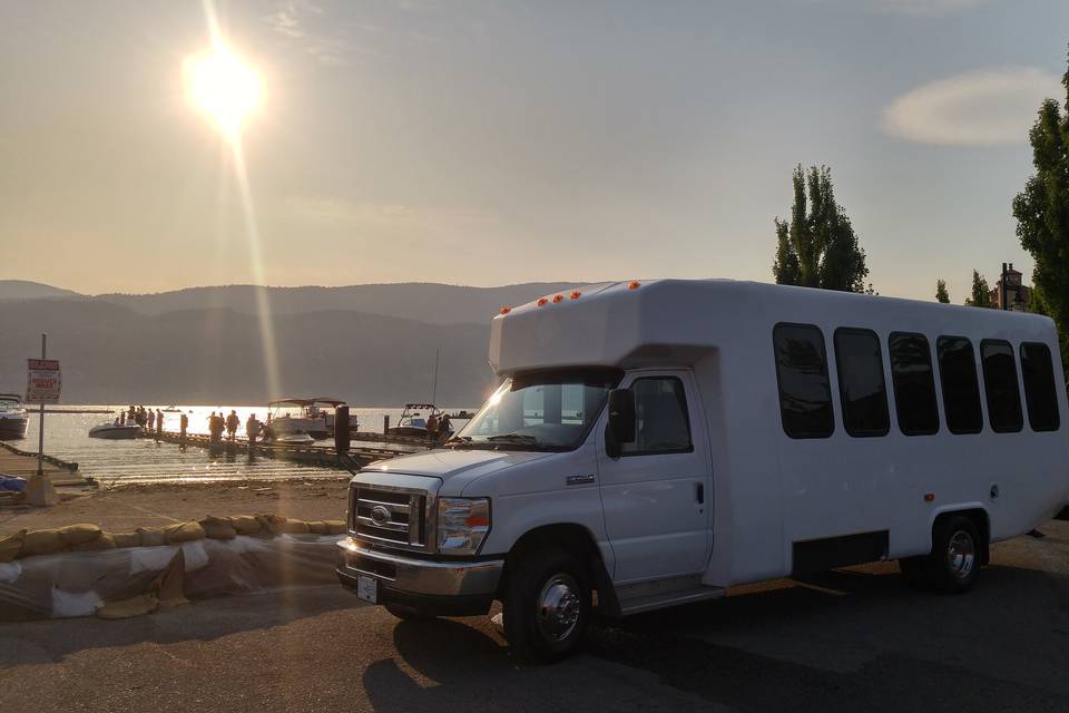 Cheers Okanagan Tours