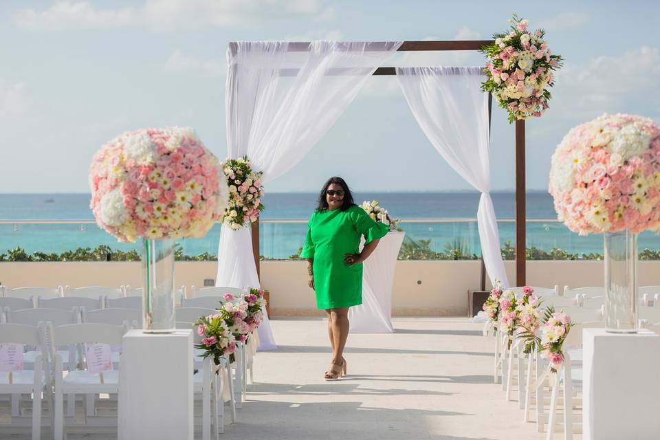 Roof top ceremony Cancun