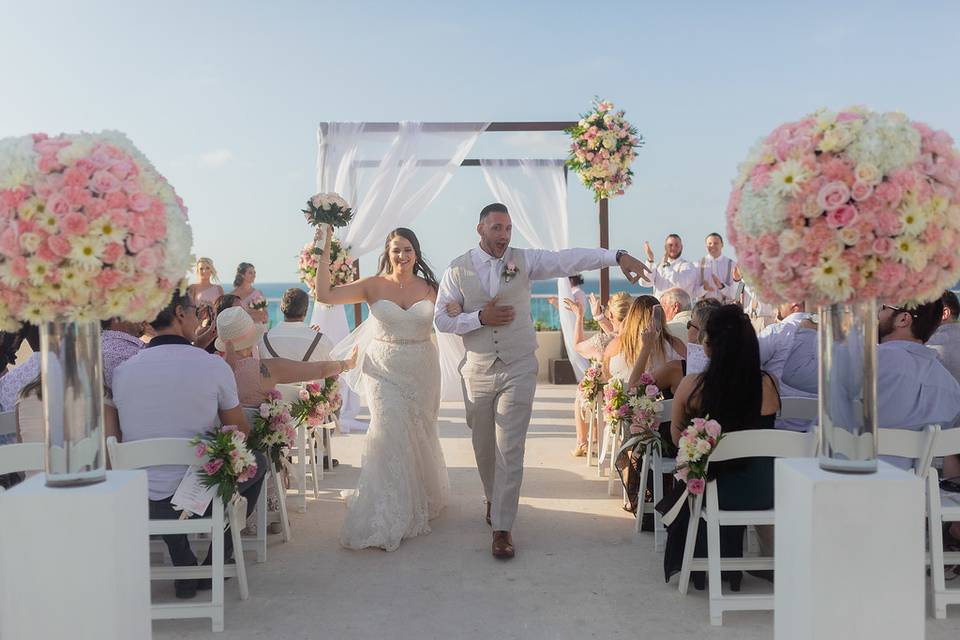 Roof top ceremony Cancun