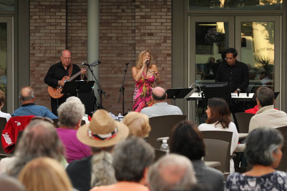 Jazz in the Plaza