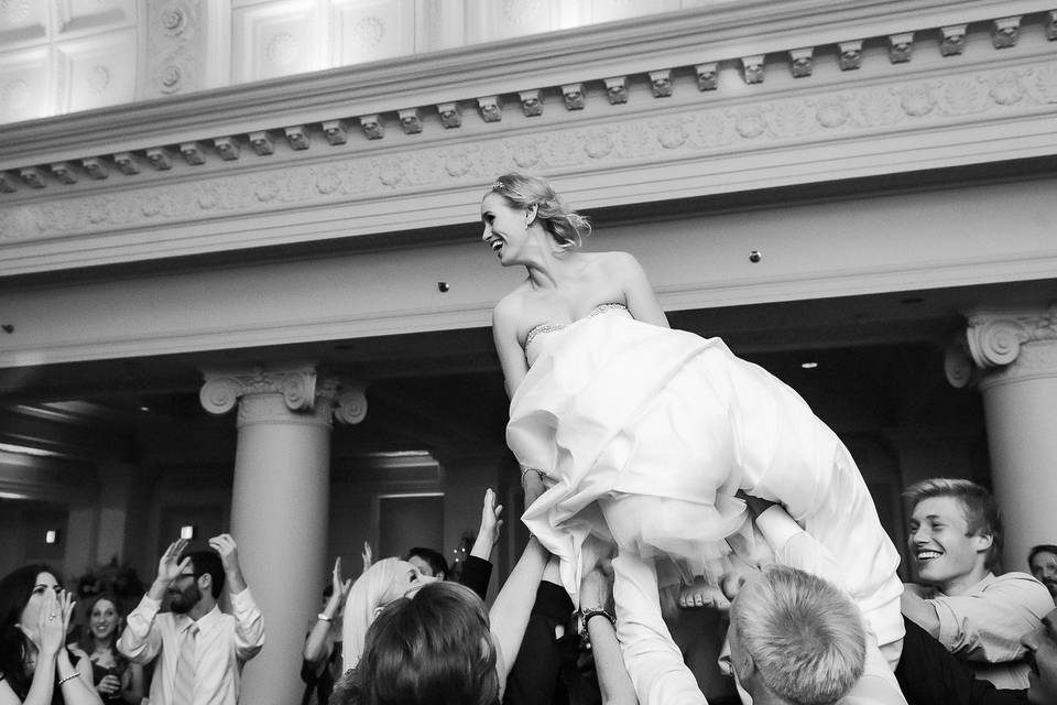 Bride lift for hora dance