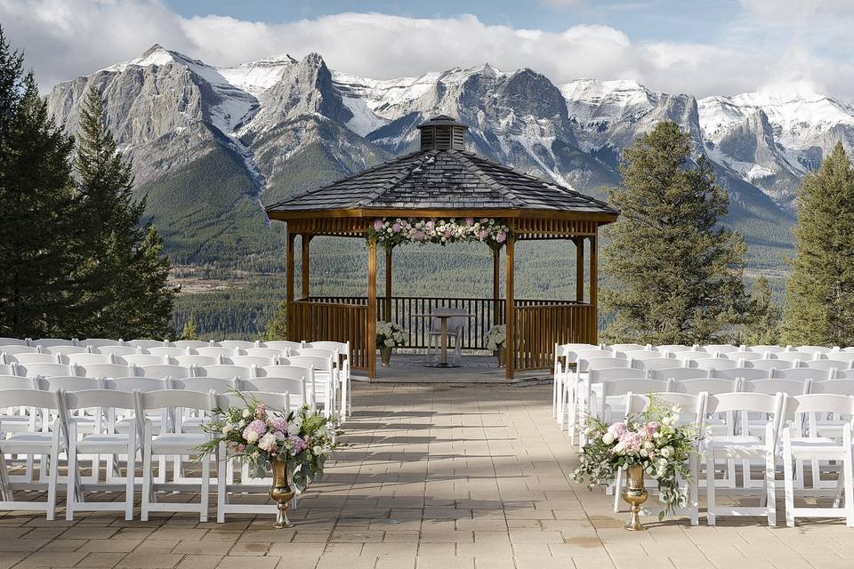 Canmore silvertip wedding