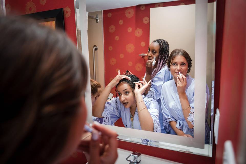 Bridesmaids getting ready