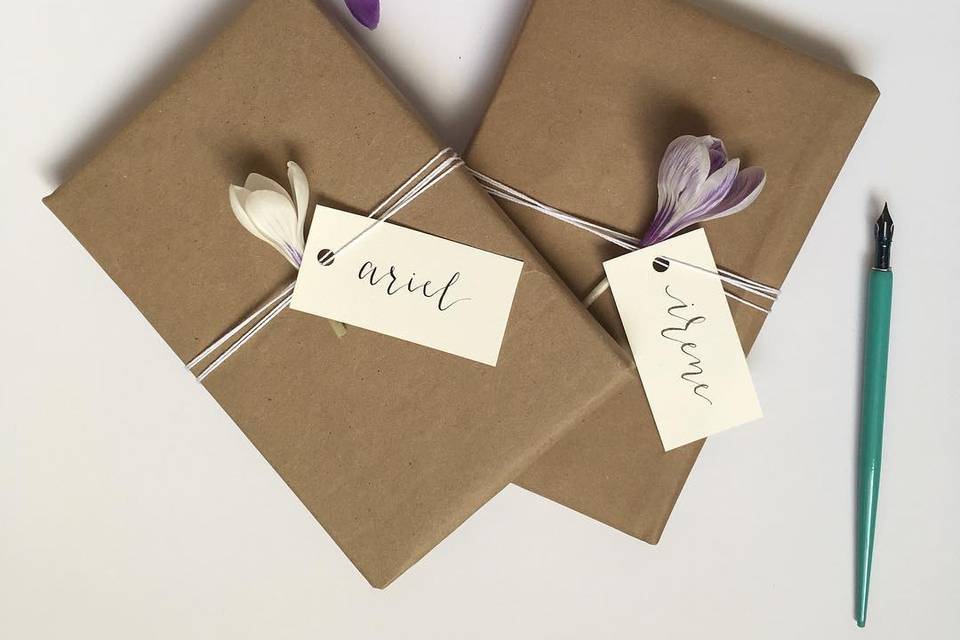 Custom wrapping wedding gifts