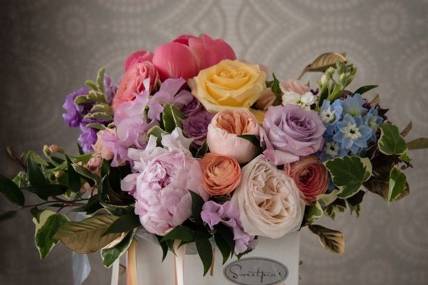 Sweetpea's bridal bouquet