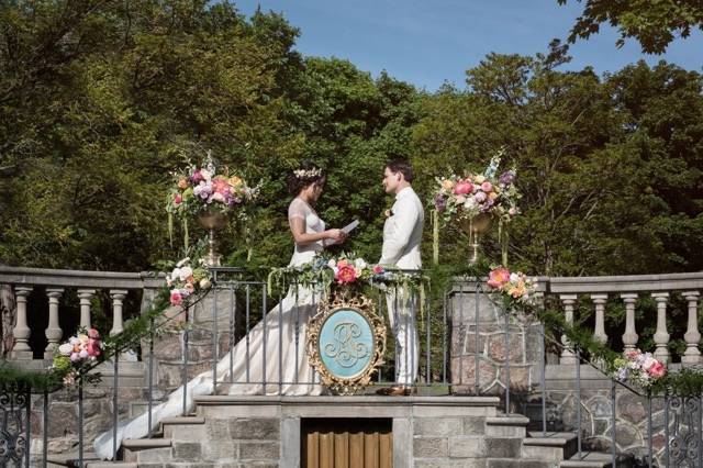 Sweetpea's garland & ceremony