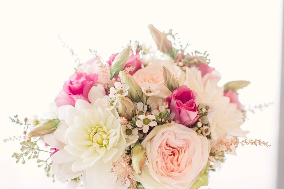 Sweetpea's bridal bouquet