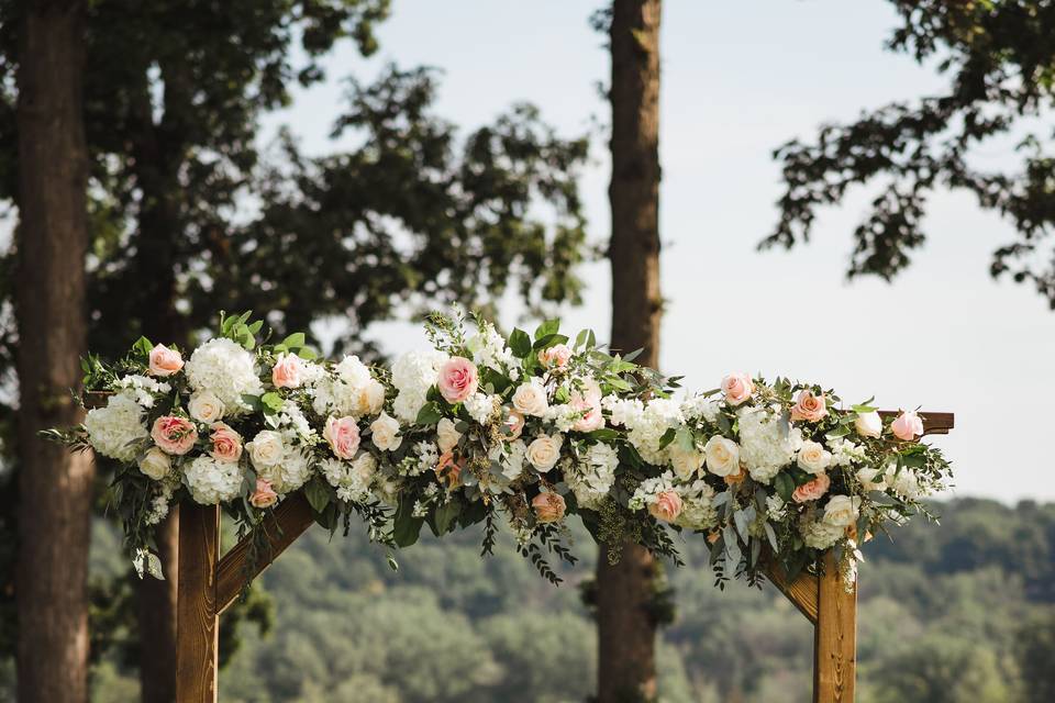 Wide Bright Spring Bouquet