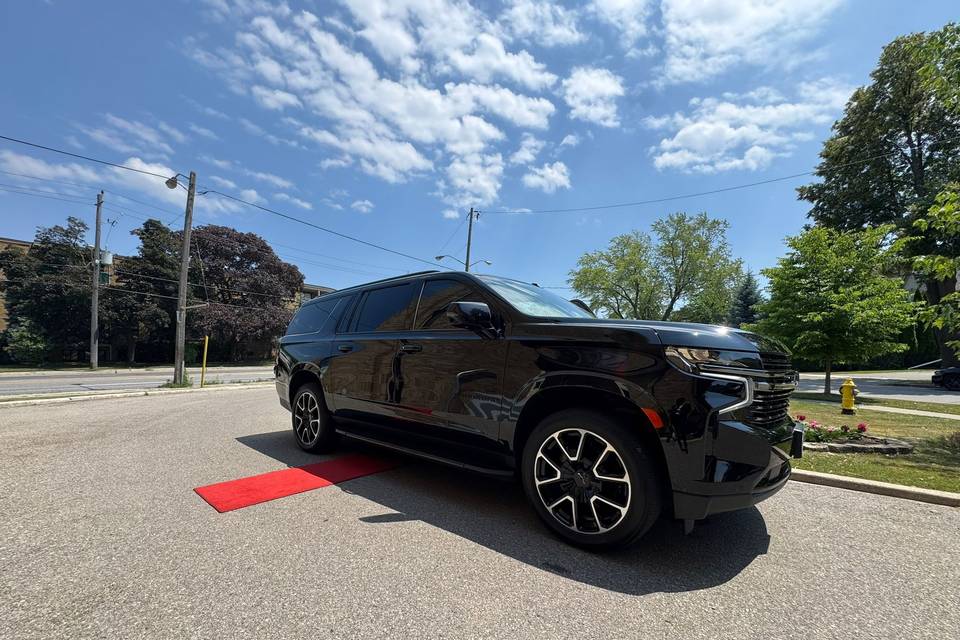Black SUV 3