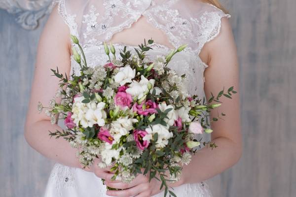 Soft colors bridal bouquet