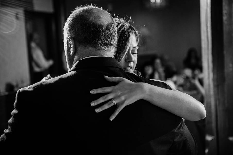 Mom and Dad Kiss