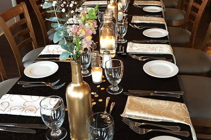 Black and gold tablescape