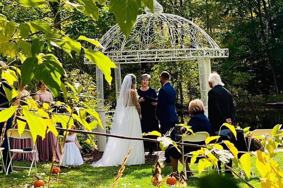 Wedding at the Falls Inn