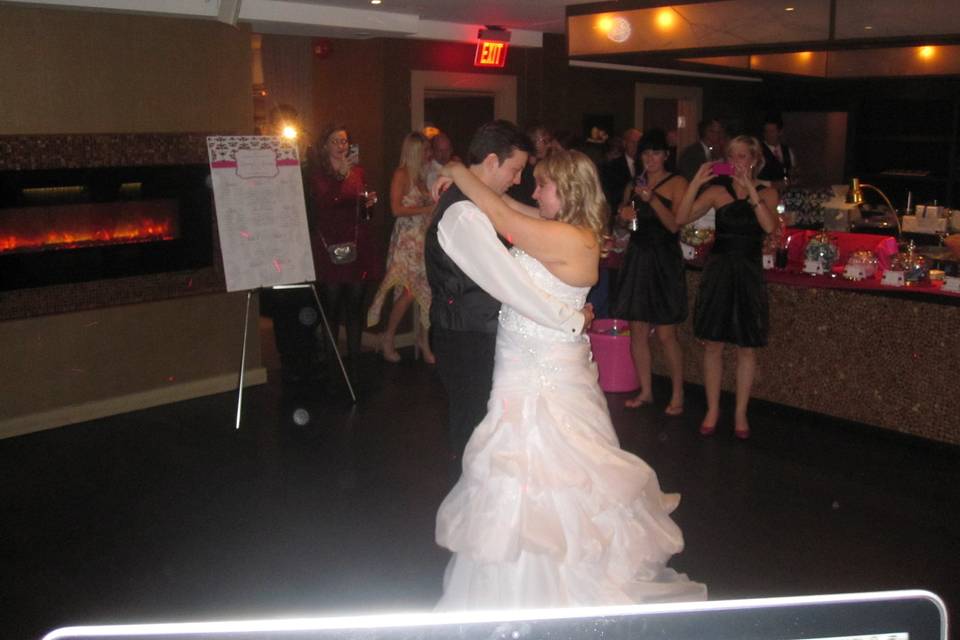 Hockley Valley Wedding DJ