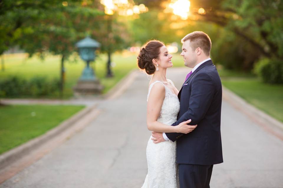 Avenue Photo - Toronto Wedding