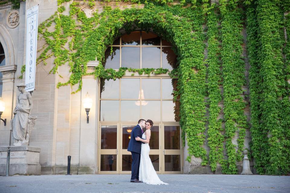 Avenue Photo - Toronto Wedding