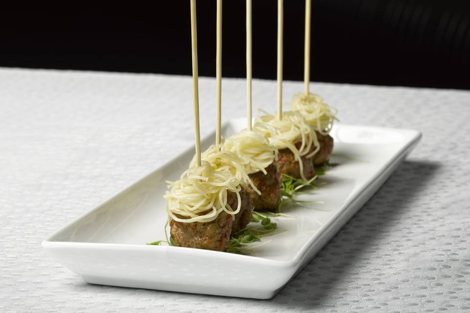 Spaghetti meatball canapés