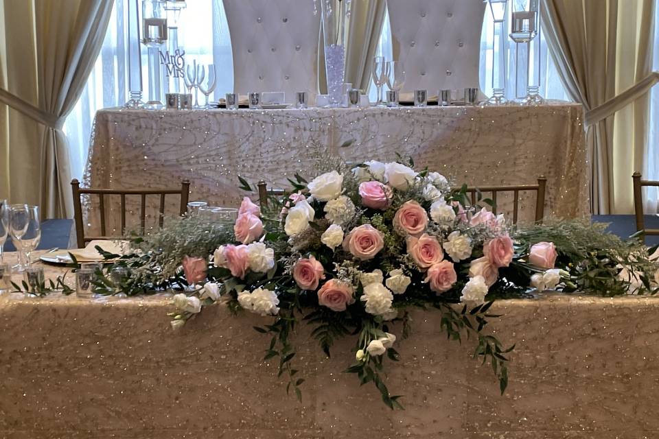 Sweetheart table decor