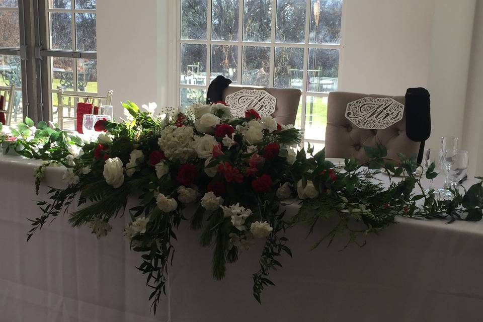 Seasonal headtable centrepiece