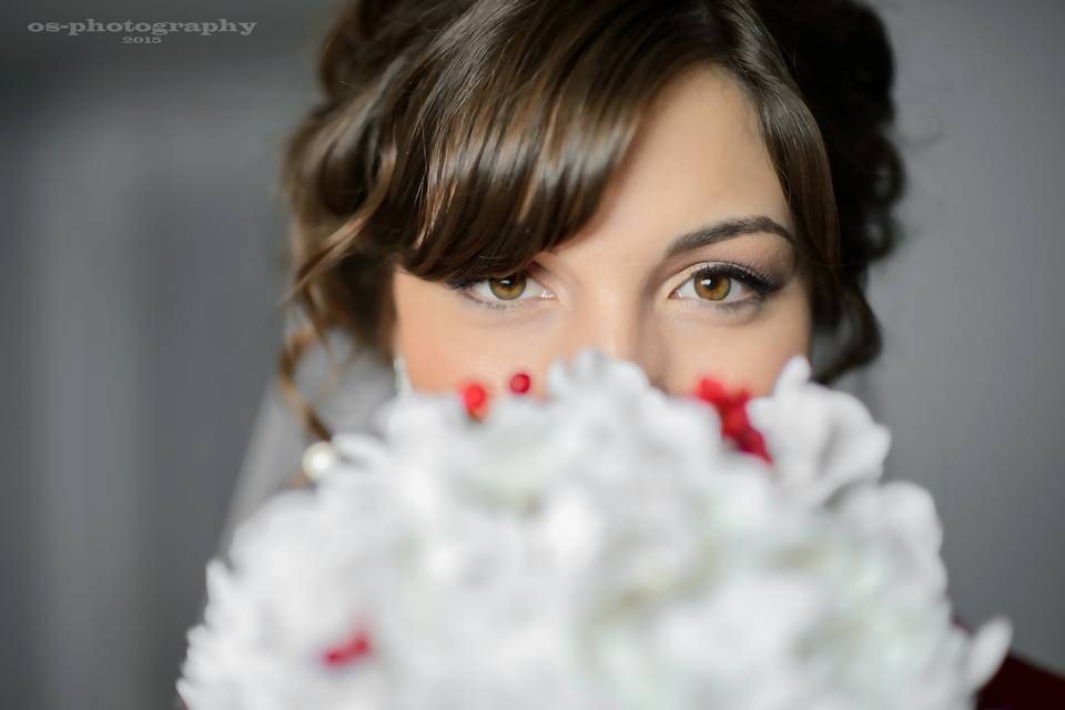 Bride and flowers