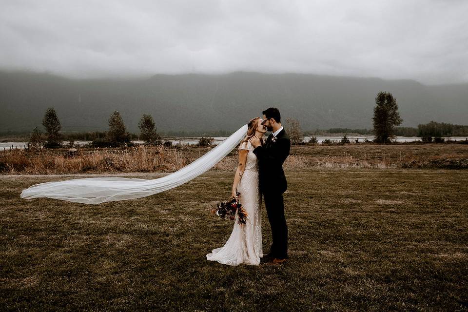 Fraser River Lodge Wedding