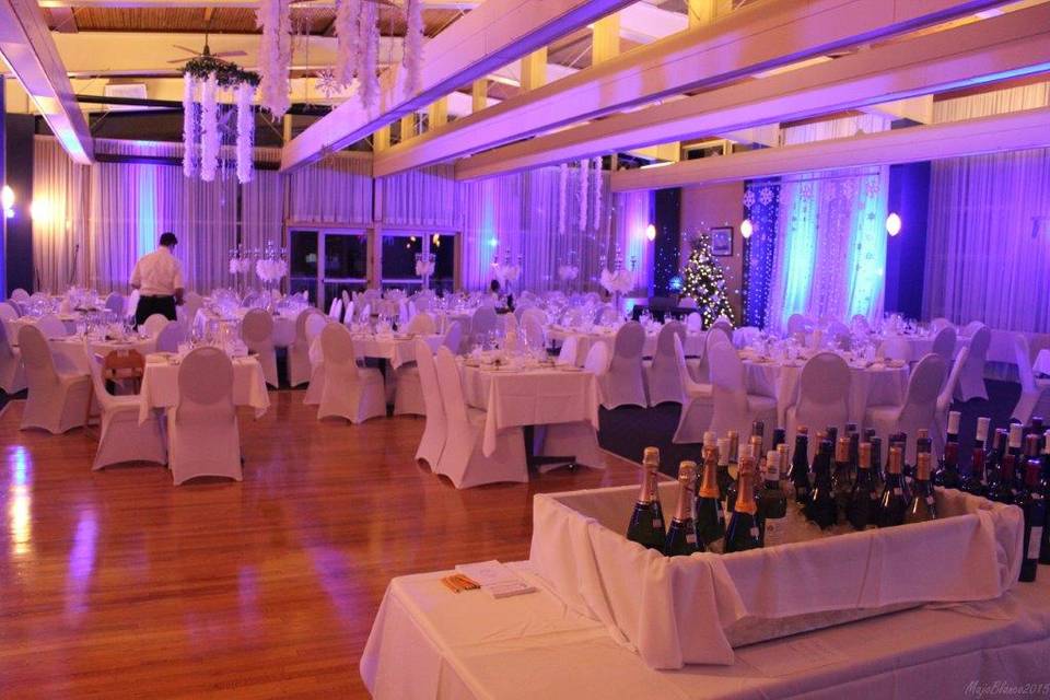 Banquet hall wedding