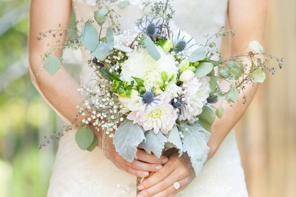 Ontario bride and groom