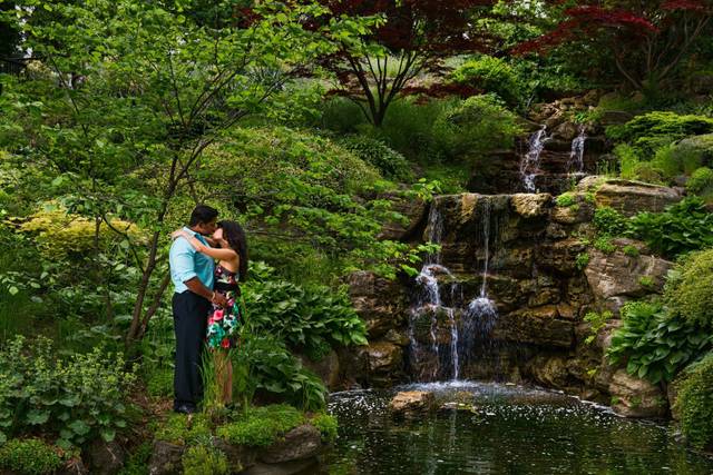 East York, Ontario engagement photos