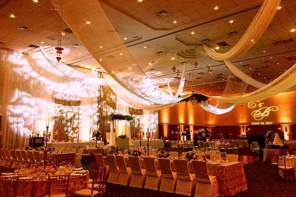 Wedding decor lighting