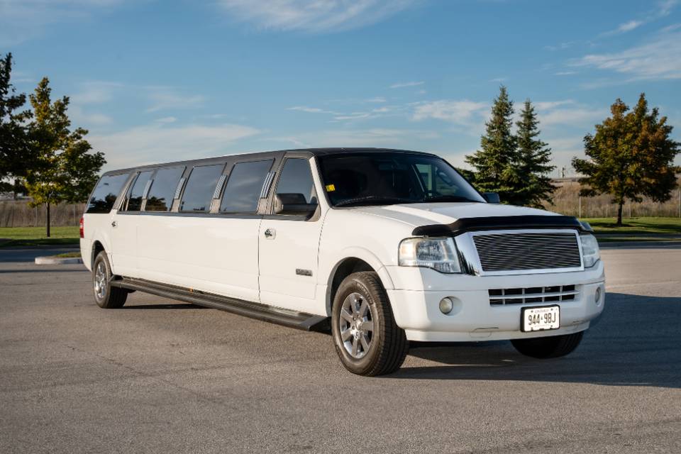 14 Passenger Ford Expedition L