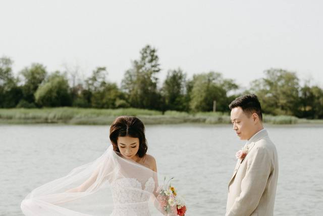 Sunny Ceremony Photography
