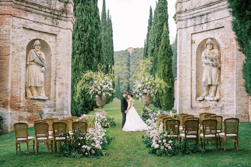 Destination Garden Wedding - Lily Laidlaw Photography