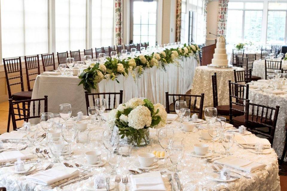 Head table and table seating