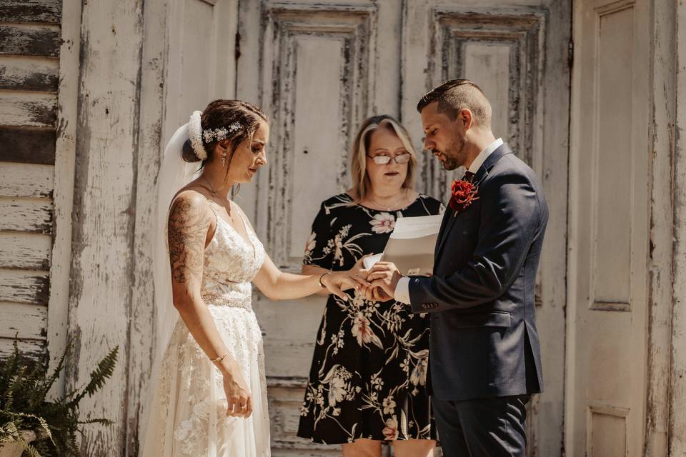 Exchanging rings