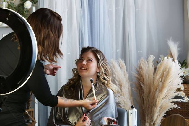 DIO Bridal Makeup and Hair Artist