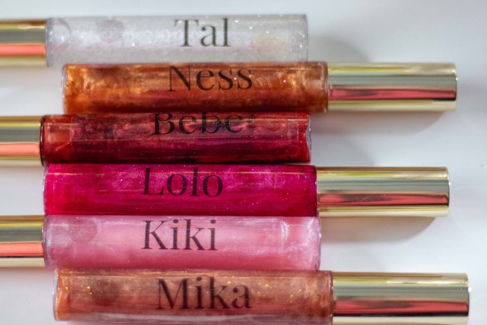 Custom lip glosses