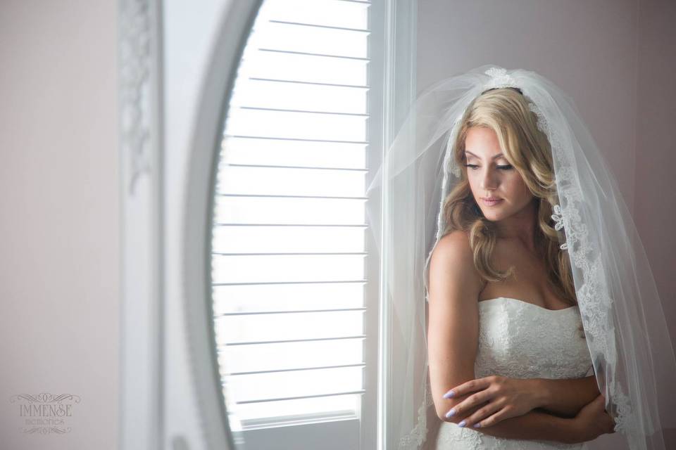 Brampton, Ontario bride and groom