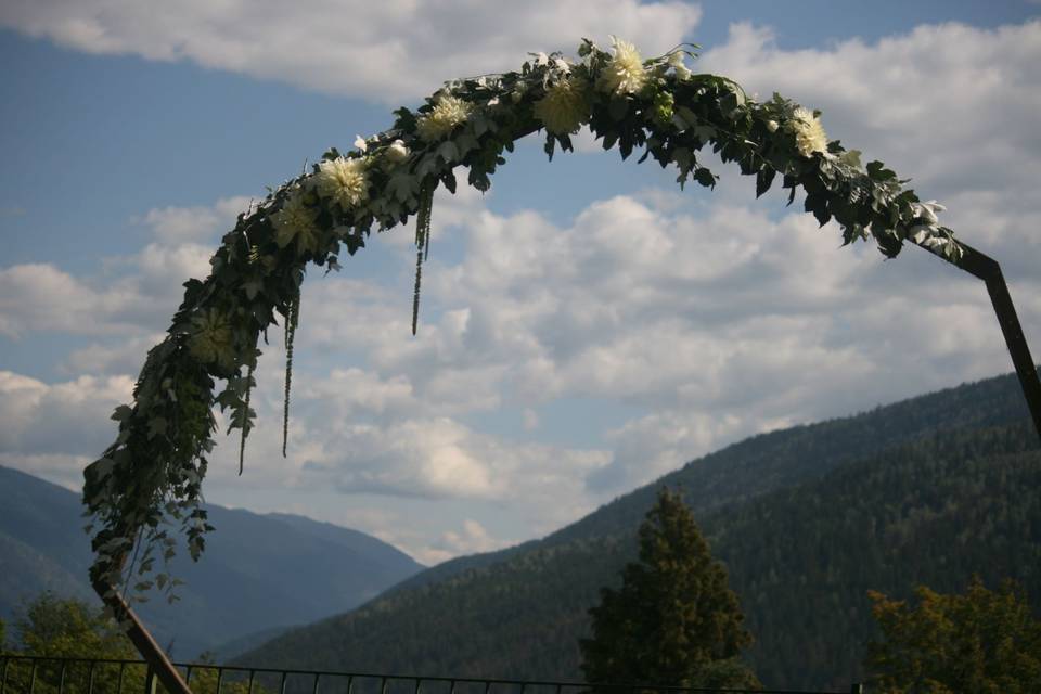 Ceremony arch