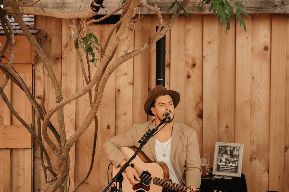 Wisteria Patio Musician