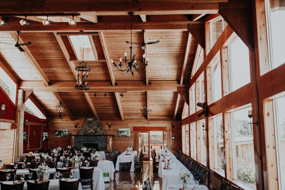 July Wedding Dining Room