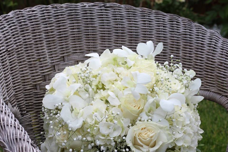 White bouquet