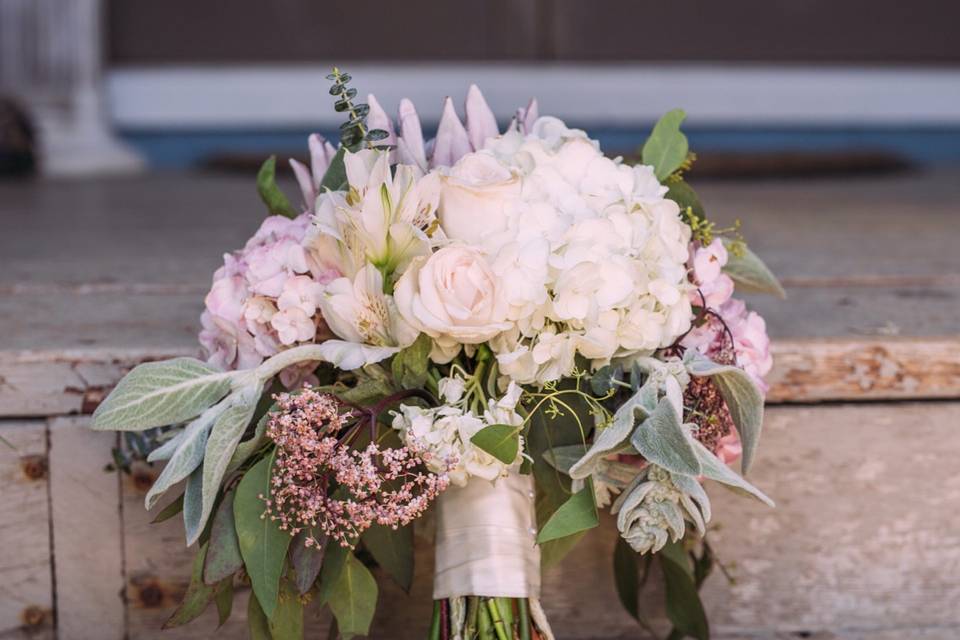 Blush bouquet