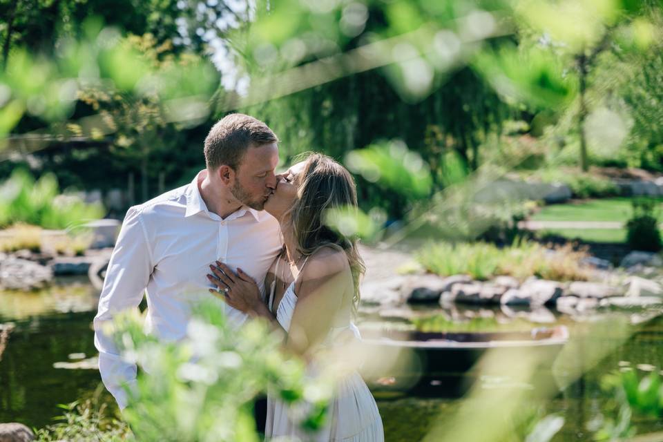 Engagement park bench