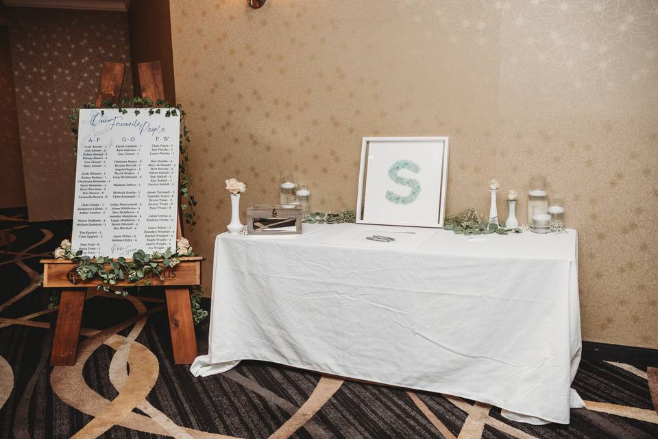 Entrance Table