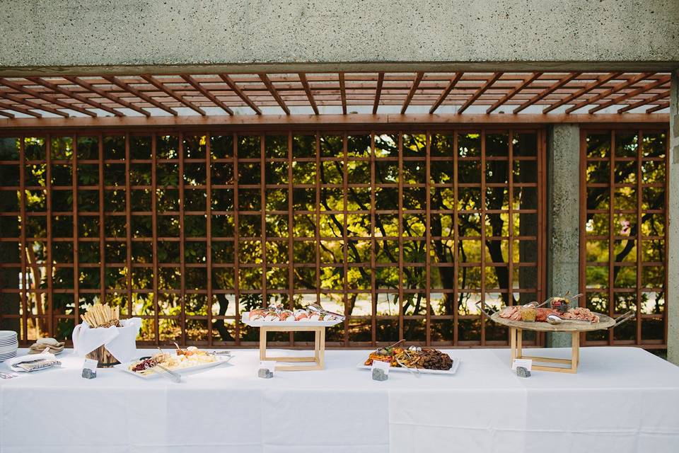 Buffet in the Courtyard